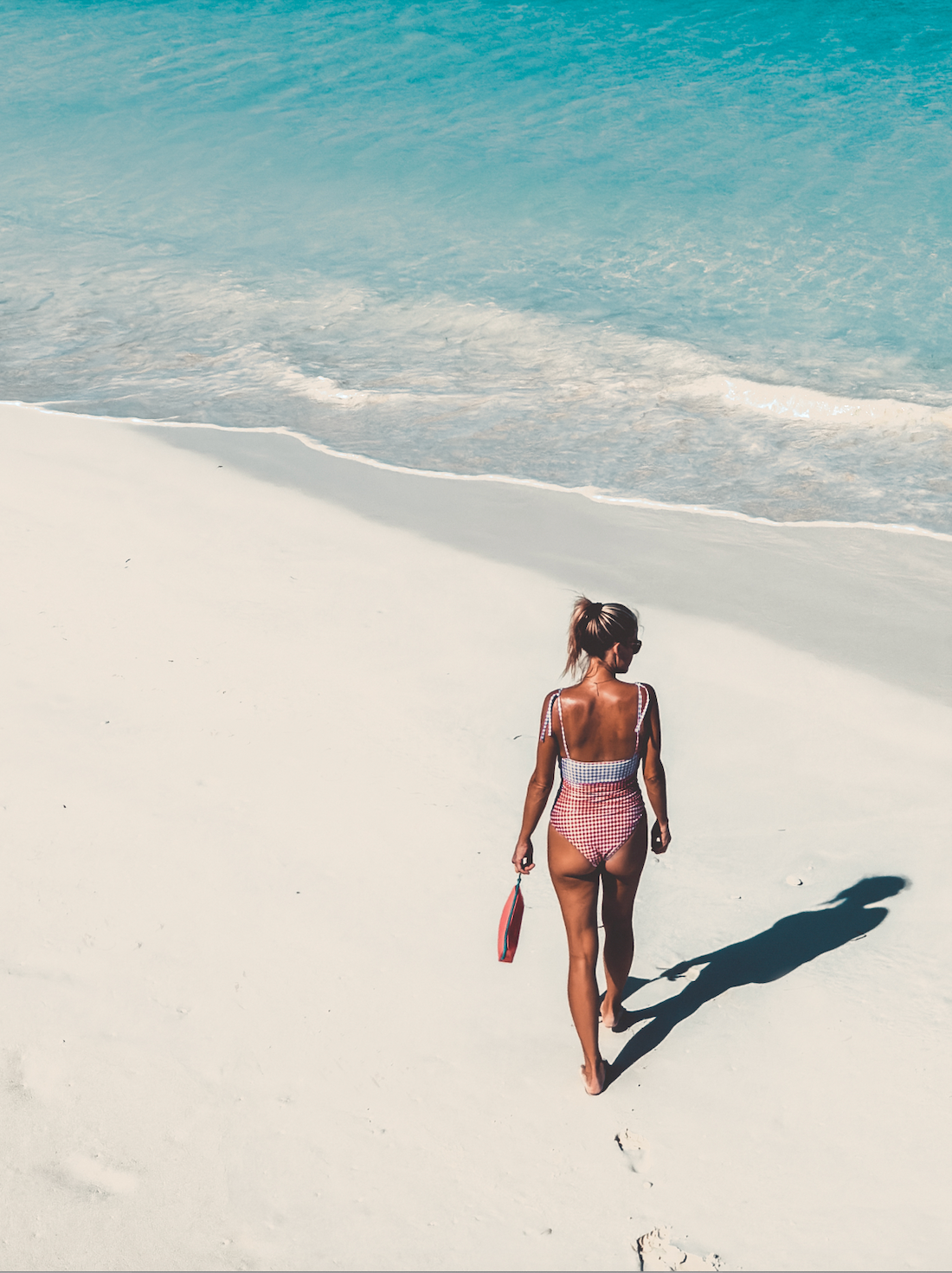 PARADISE STROLL